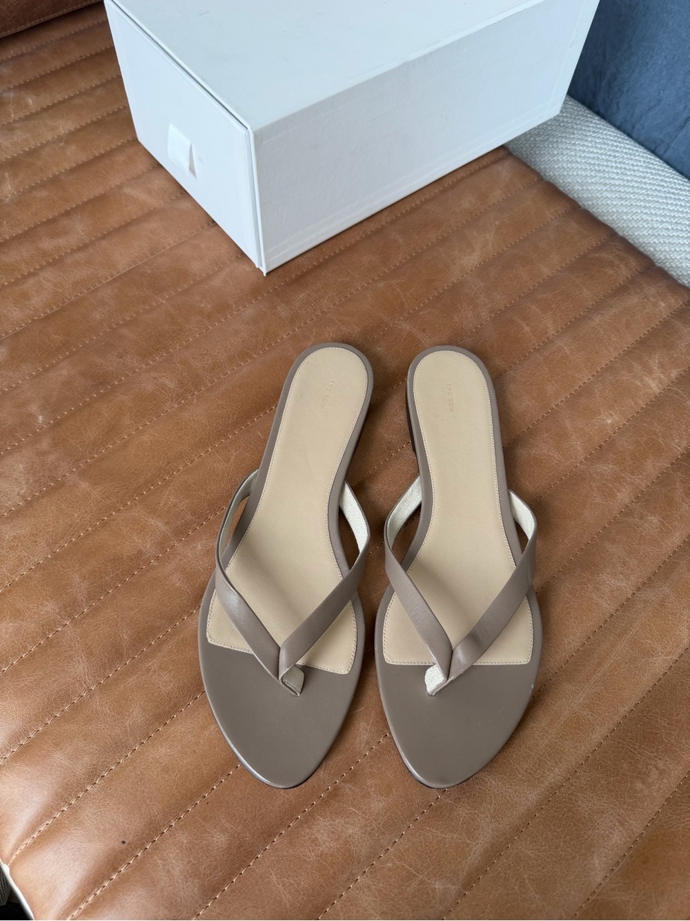 The Row Sacha leather flip flops beige (never worn) size 10